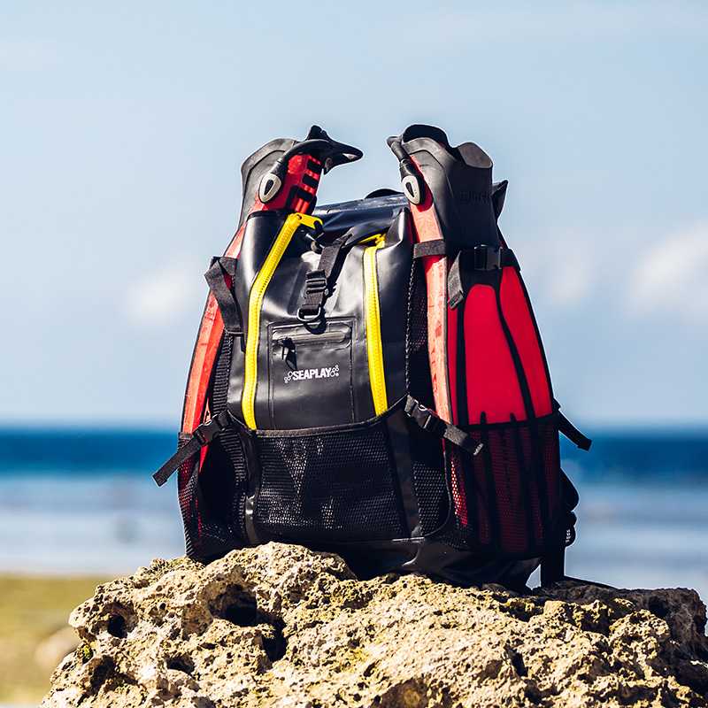 Scuba Diving Equipment 70L Waterproof Backpack